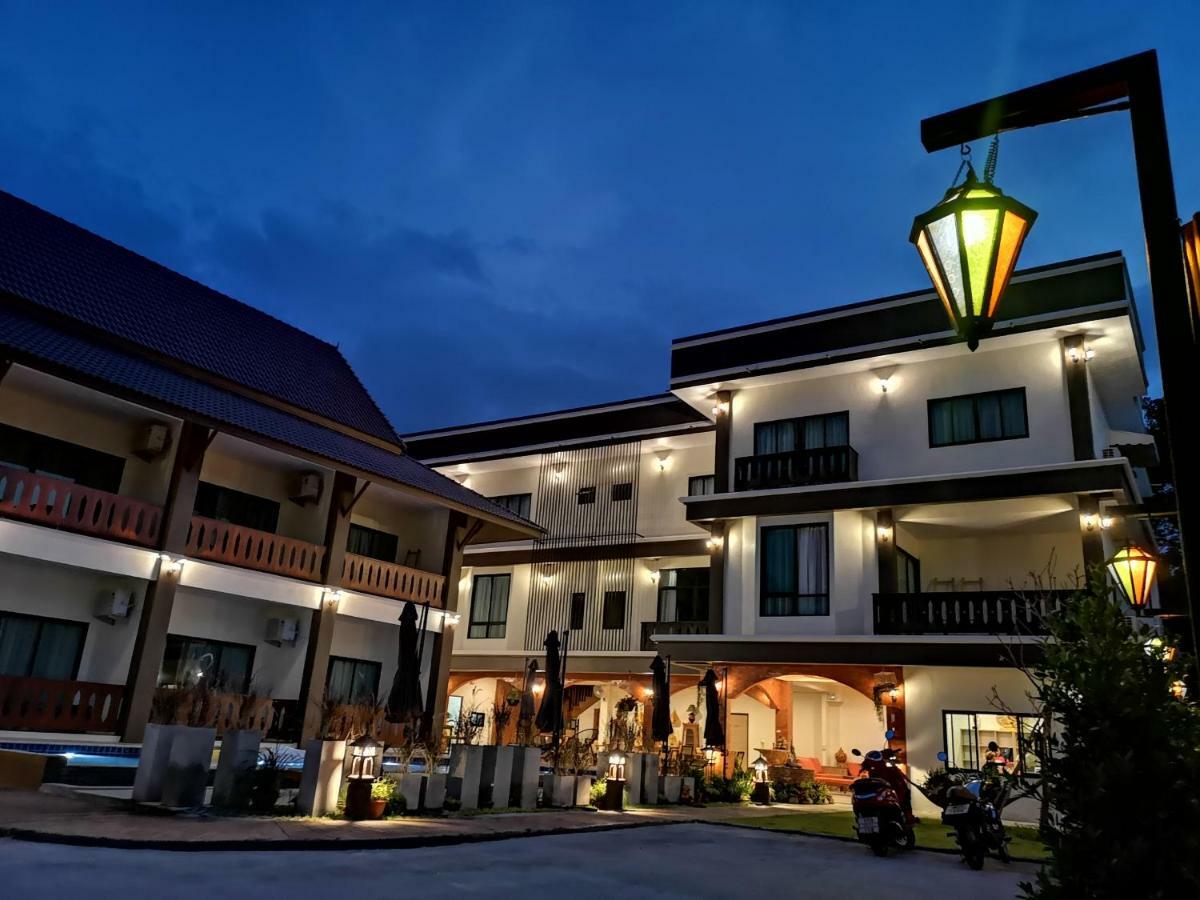 Sriananpura Hotel Chiang Mai Ngoại thất bức ảnh